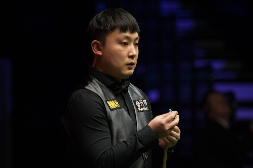 她却连续被 她却连续被