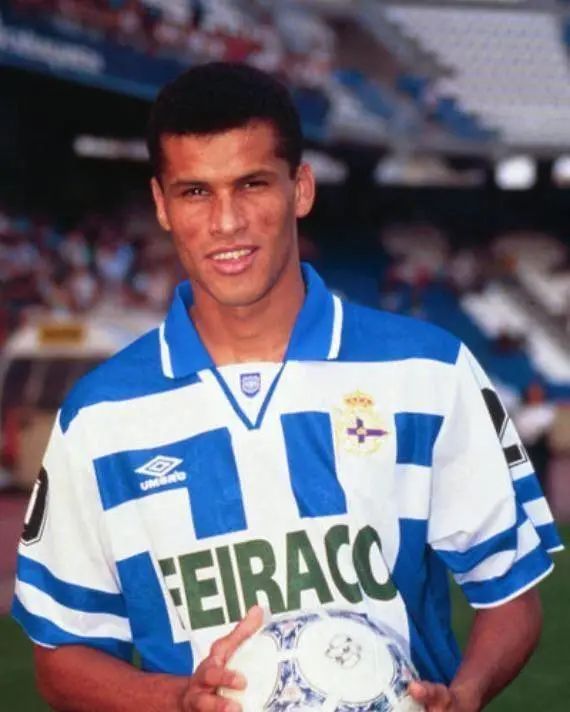 在足球比赛 在足球比赛