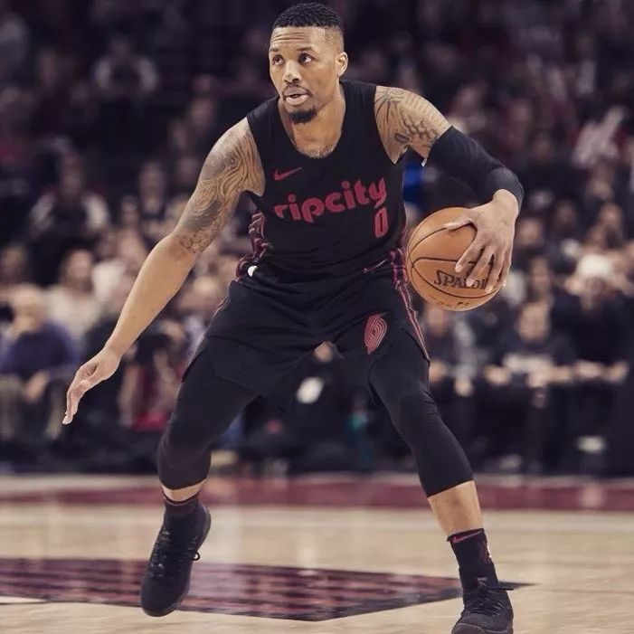 了巨大的个 了巨大的个